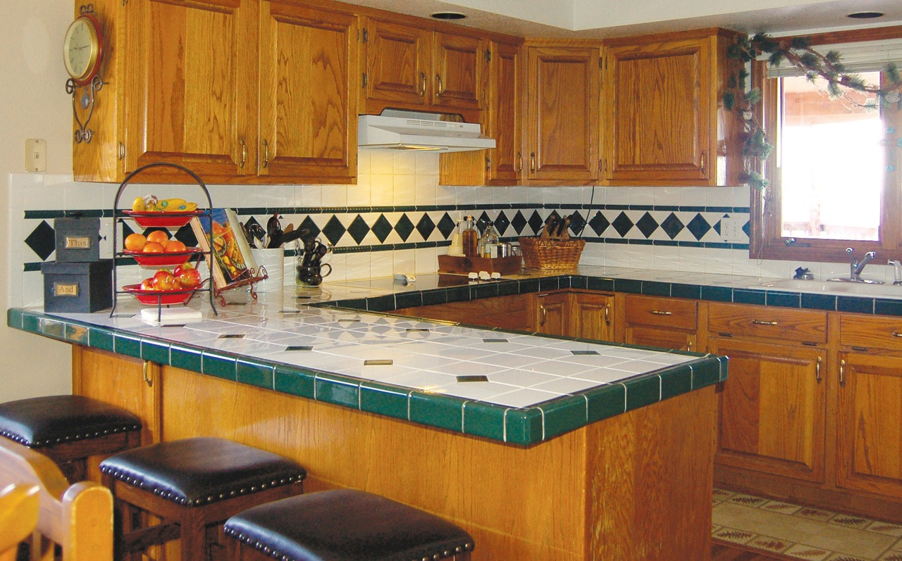 Kitchen Counter Refinishing
 Can bathtubs and kitchen countertops be refinished