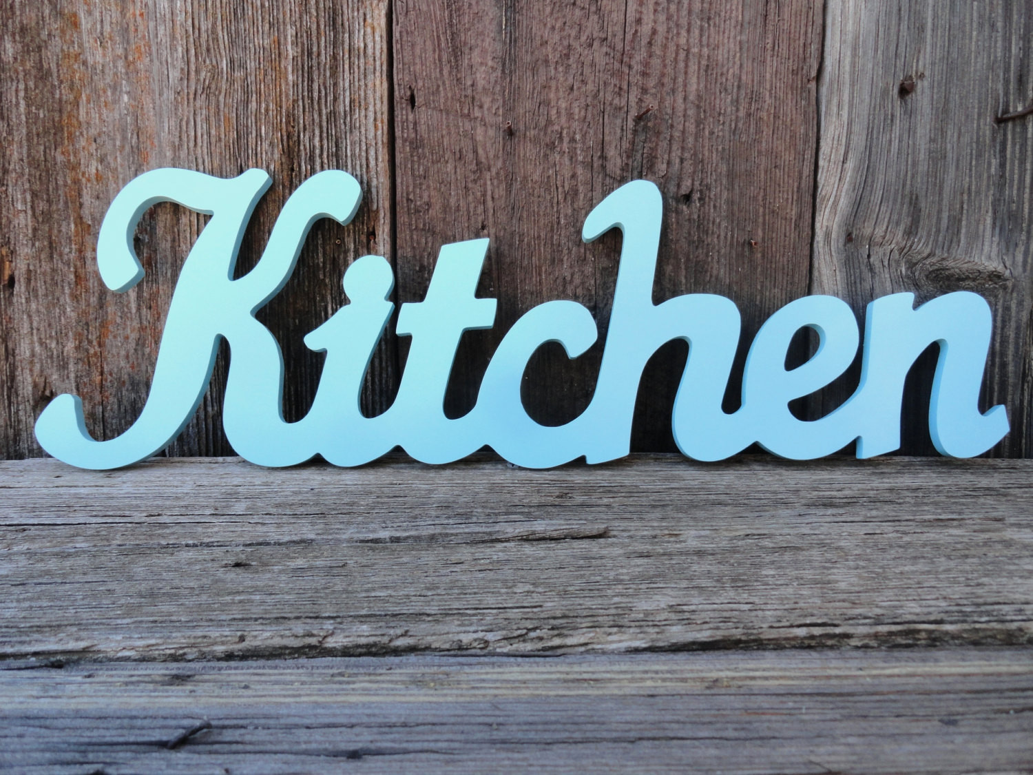 french word for kitchen        
        <figure class=