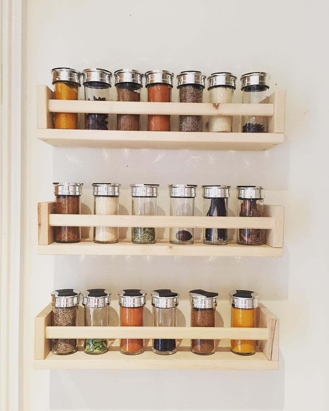 Kitchen Spice Storage
 Spice Rack Ideas for The Kitchen and Pantry Buungi