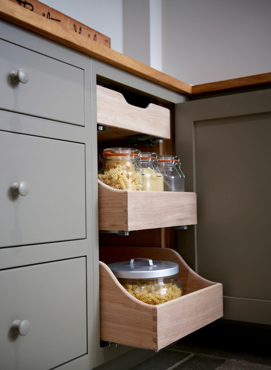 Kitchen Storage Solutions
 Bespoke Kitchen Storage Ideas