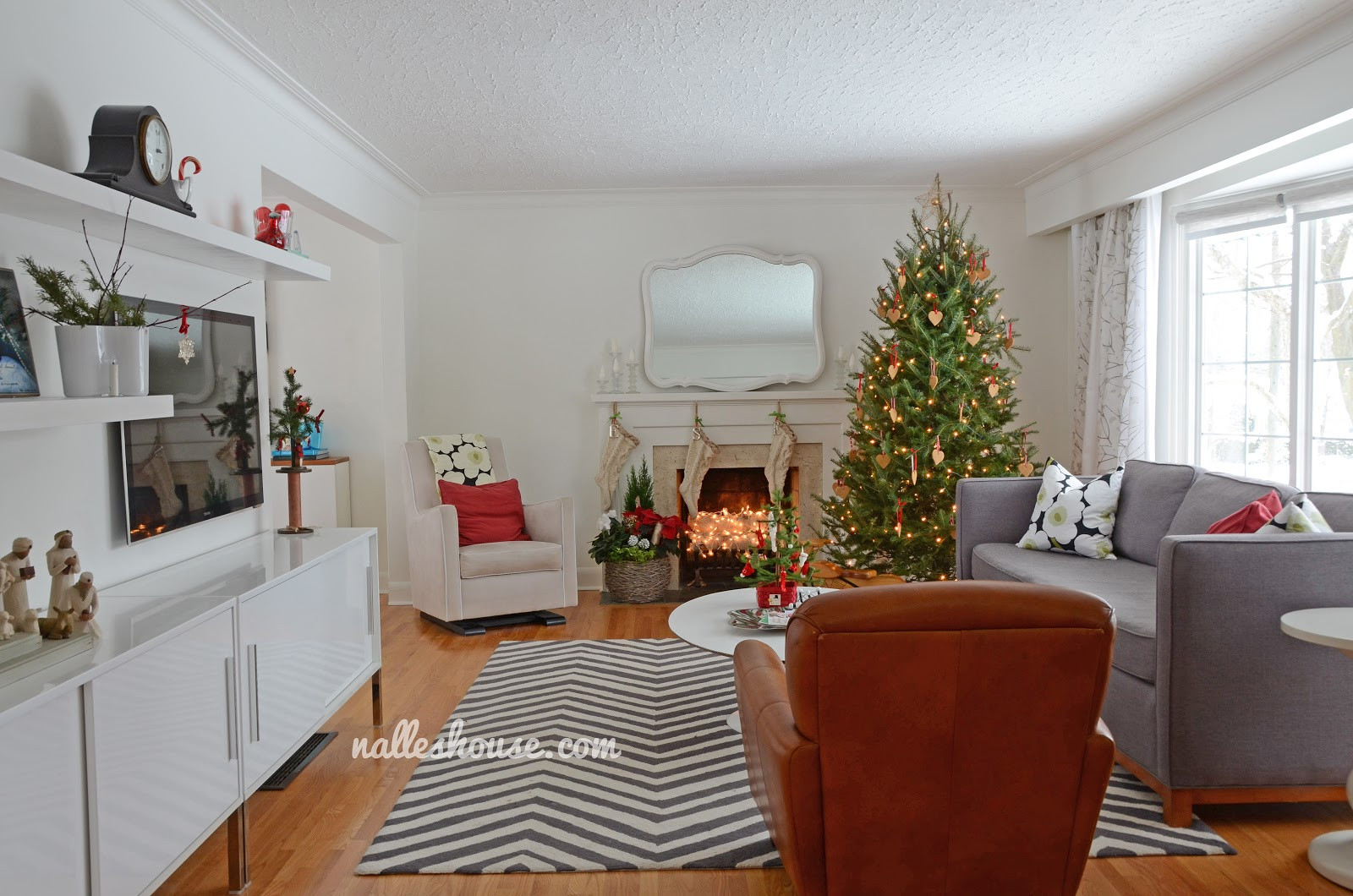 L Shaped Living Room Ideas
 Nalle s House Christmas House Tour Dining and Living Room