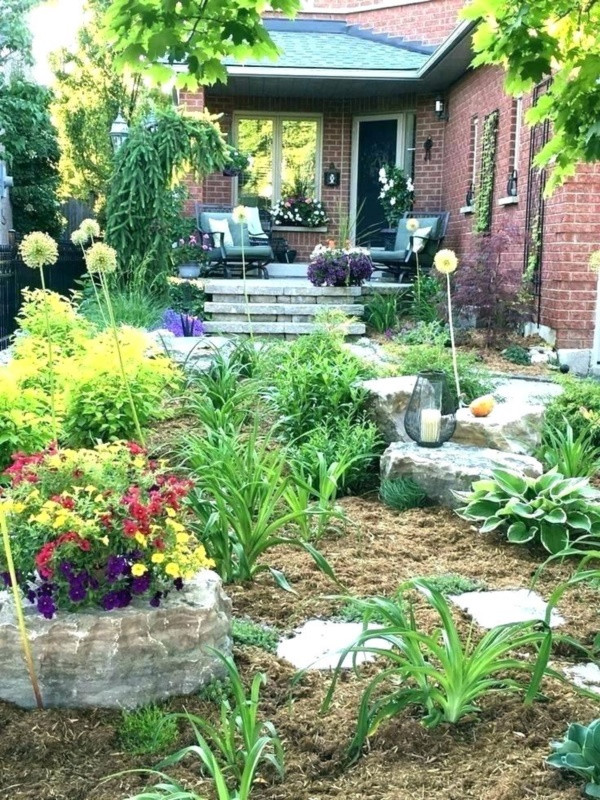 Landscape For Small Front Yards
 40 Beautiful Small Front Yard Landscaping Ideas Bored Art