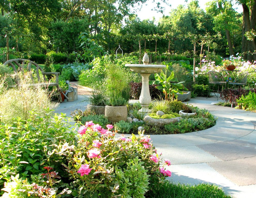 Landscape Fountain Plan
 Fountain Garden Design Ideas Landscape Traditional With