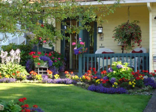 Landscape Small Front Yards
 20 Perfect Front Yard Landscaping Ideas For Spring