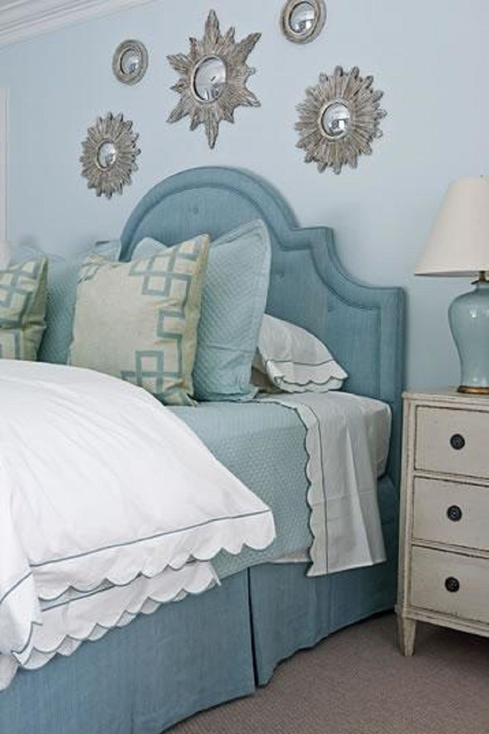 Light Blue Bedroom Ideas
 25 Stunning Blue Bedroom Ideas