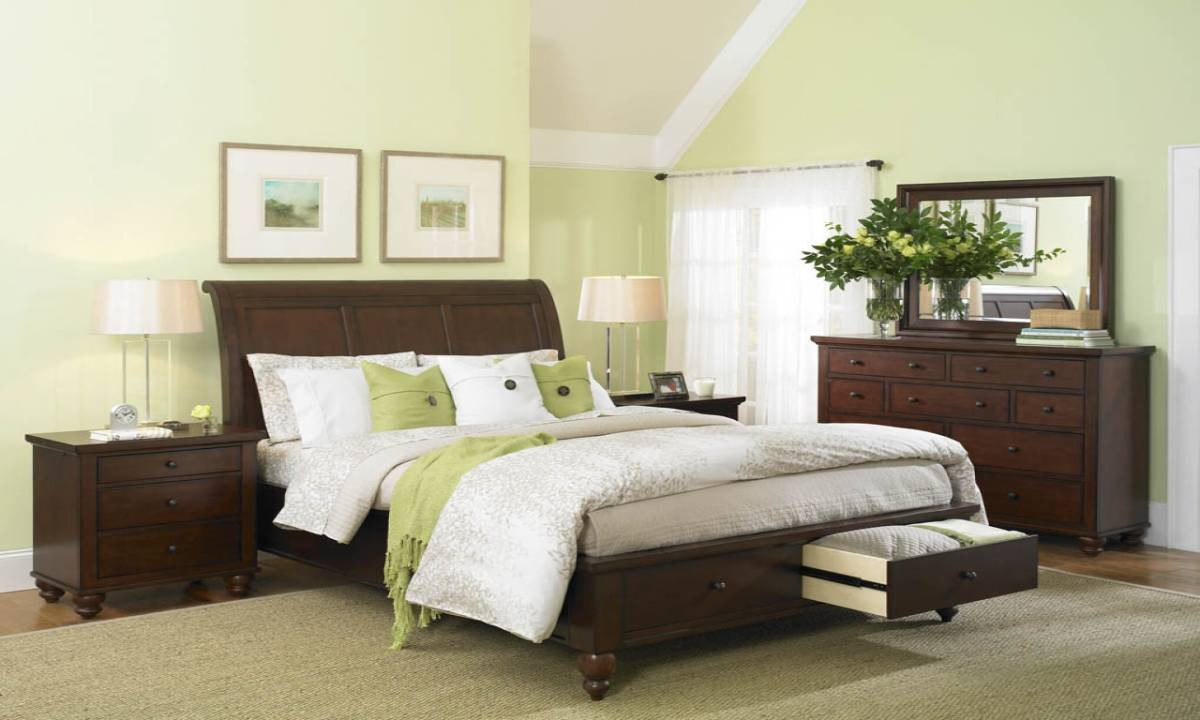 Light Green Bedroom
 7 Amazing Bedroom Colors For Real Relax Interior Design