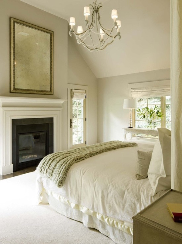 Light Green Bedroom
 21 Cozy And fy Bedrooms With A Fireplace