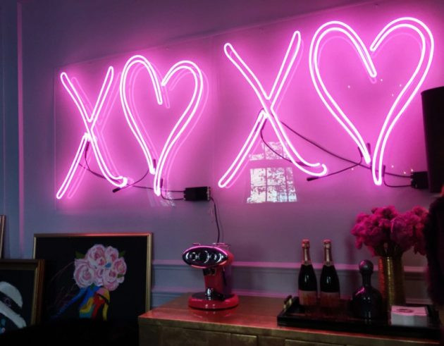 Light Up Signs For Bedroom
 10 Neon Sign Designs To Light Up Your Everyday Life