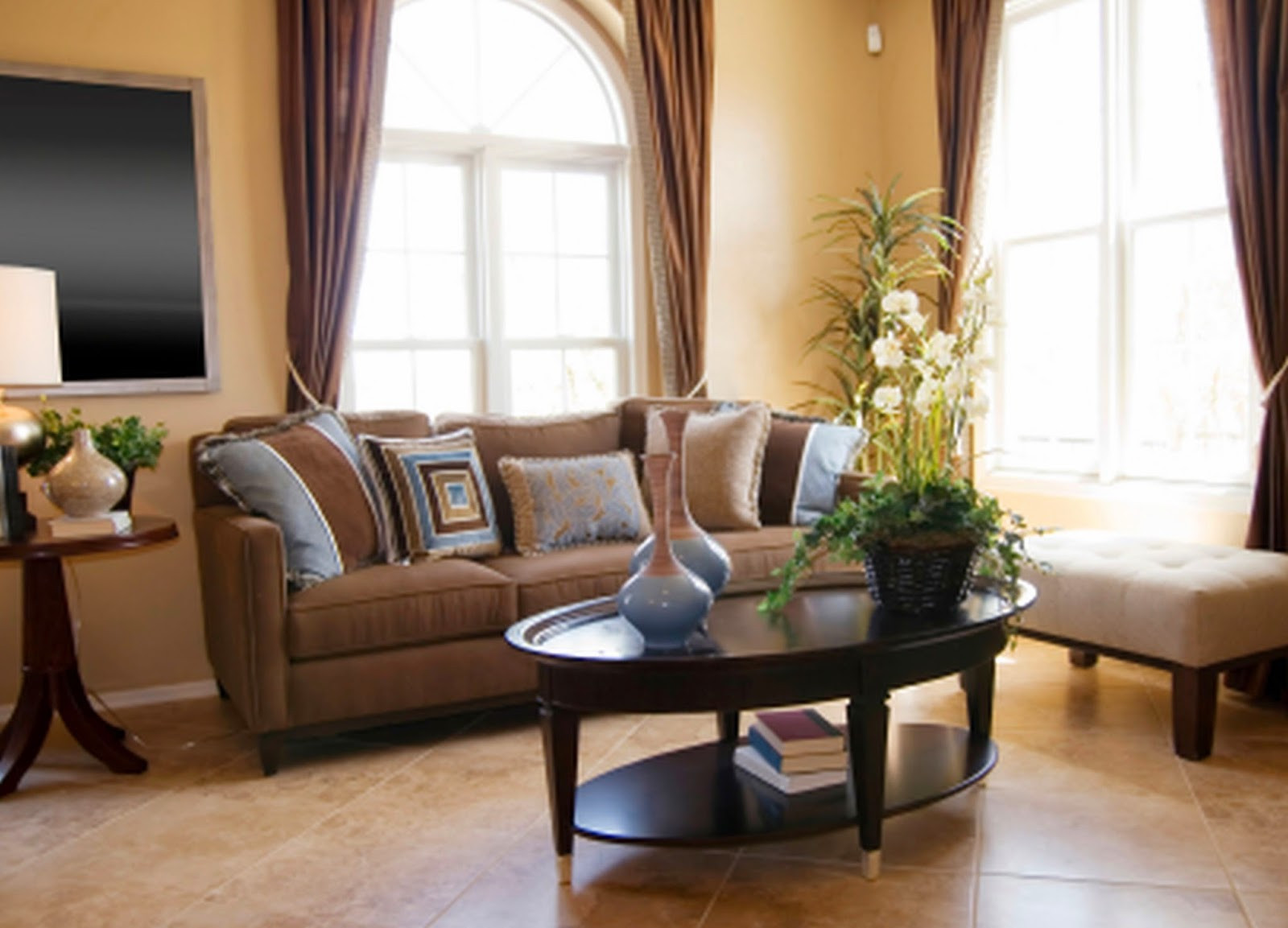 Living Room Decor Themes
 2 Living Room Decor Ideas Brown Leather Sofa