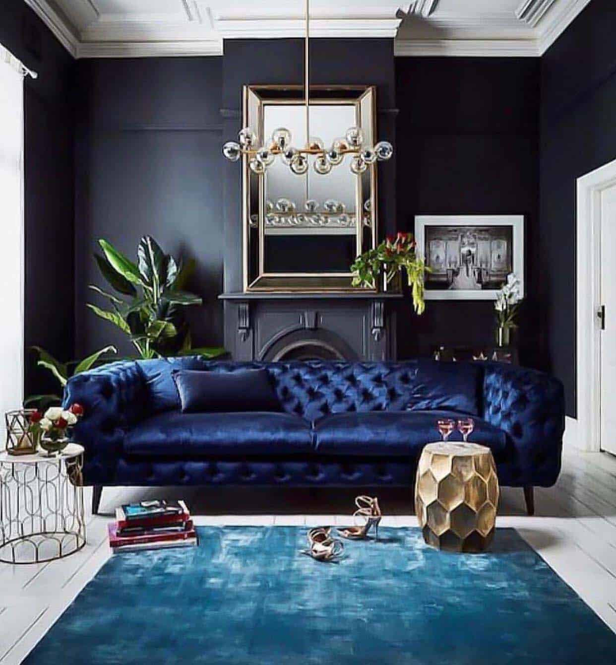 Living Room Walls
 28 Gorgeous living rooms with black walls that create cozy