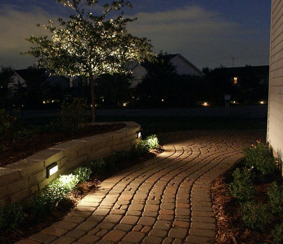 Low Voltage Landscape Lights
 10 facts to know about Low voltage outdoor led lights