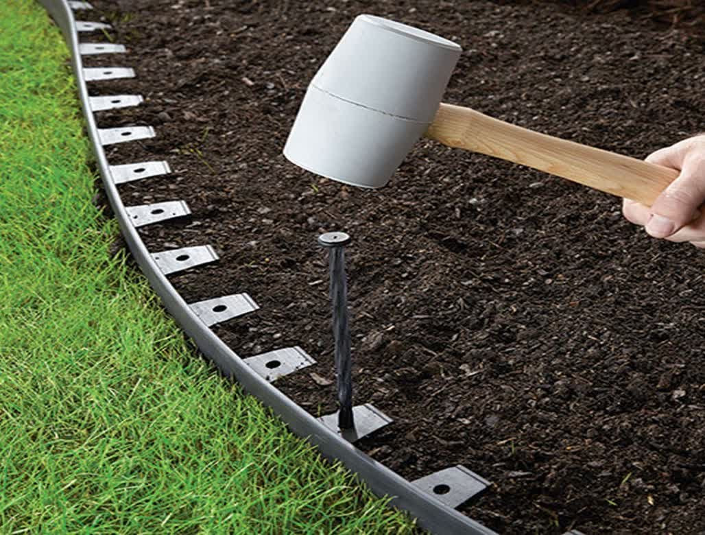 Lowes Landscape Edging
 Ideas Create Solid Boundaries In Your Lawn And Garden