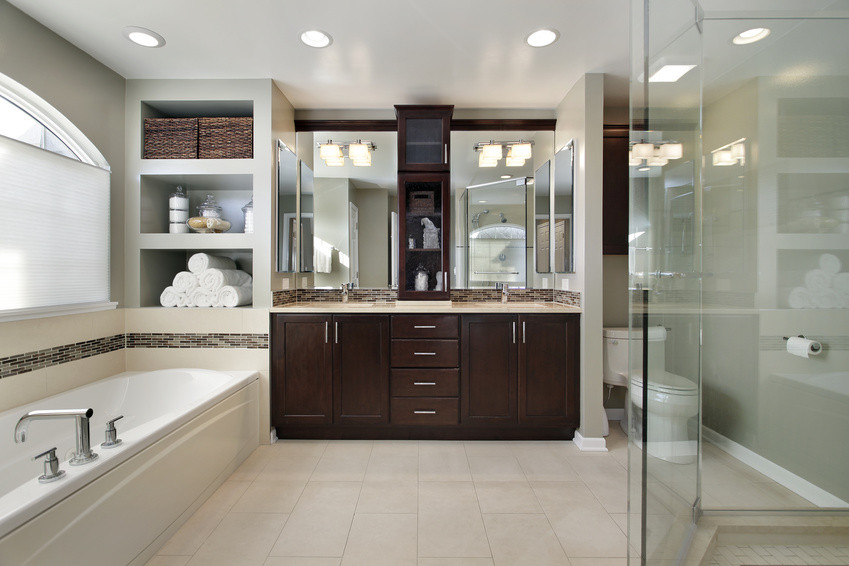 Master Bathroom Pictures
 5 Big Bathroom Trends That Are Taking Homes By Storm In
