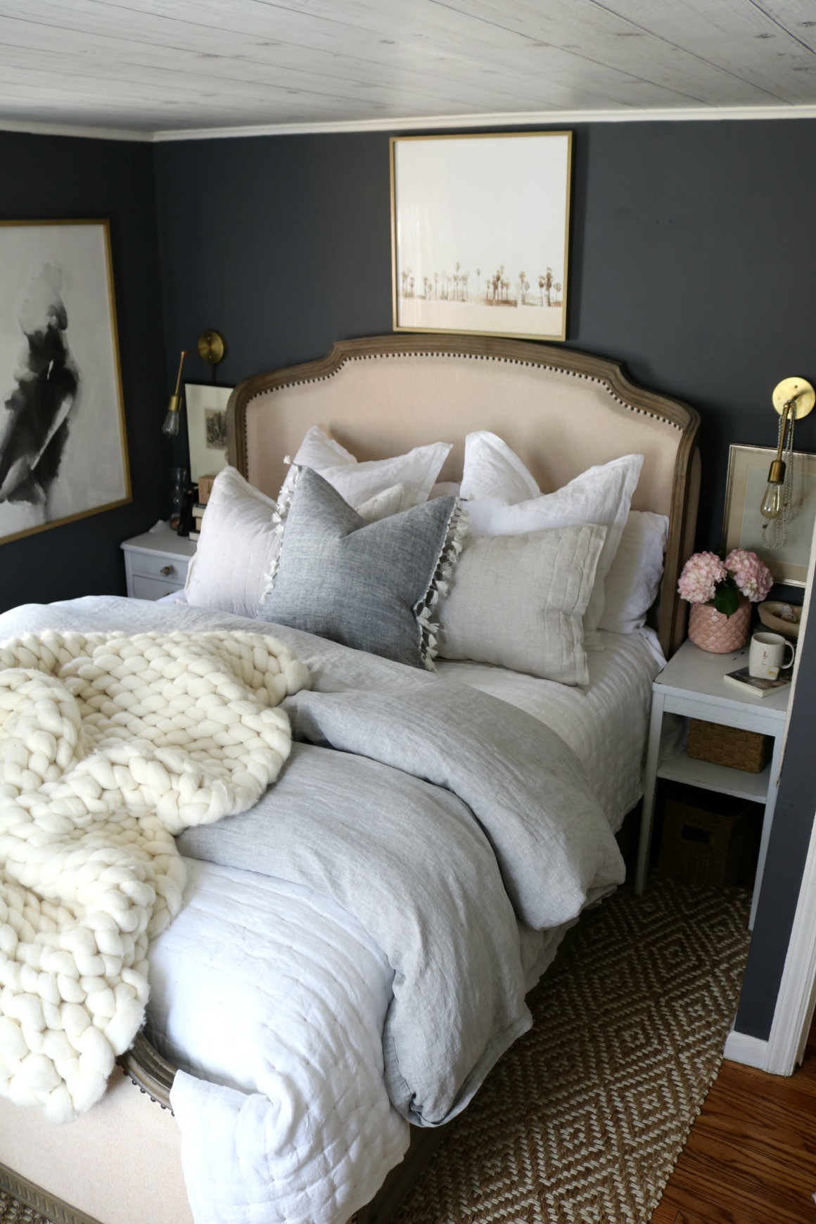Master Bedroom Comforters
 How to Make your Bedding Fluffy and our new Bedding