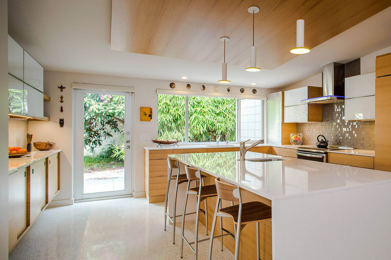 Mid Century Modern Kitchen Island
 Tastefully Decorated Modern Home With Mid Century