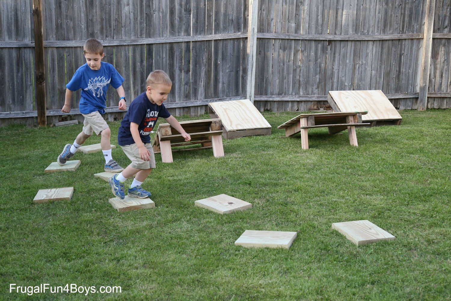 Ninja Warrior Backyard Course
 DIY American Ninja Warrior Backyard Obstacle Course