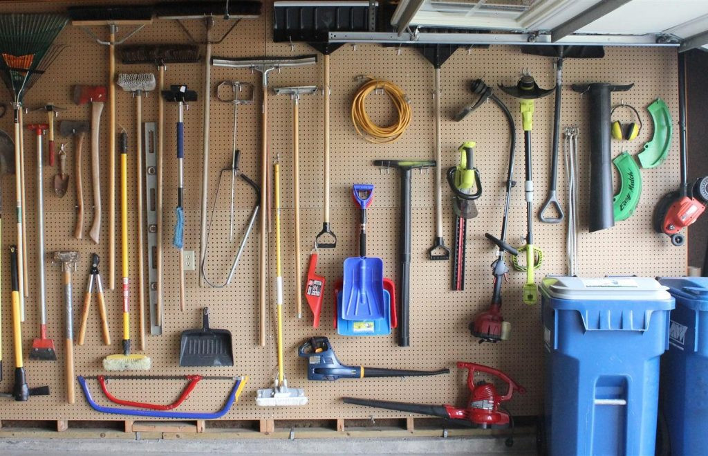 Organizing Your Garage
 23 clever ways to declutter your garage