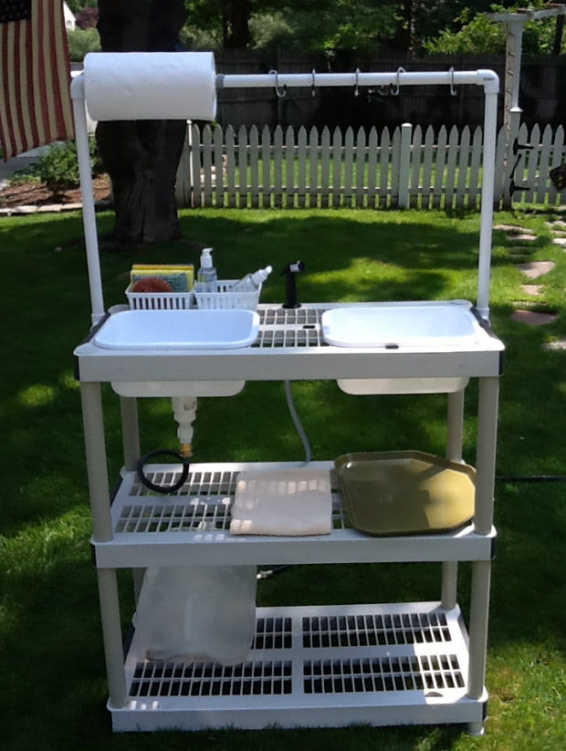 Outdoor Camp Kitchen
 Handy DIY Camp Kitchen With Working Sink 50 Campfires