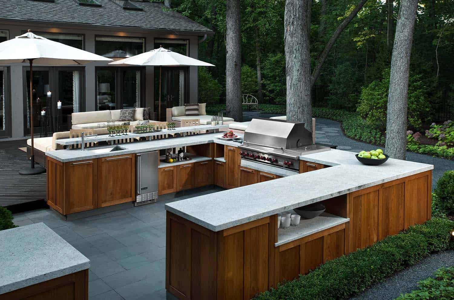 Outdoor Kitchen Cabinet Ideas
 20 Spectacular outdoor kitchens with bars for entertaining