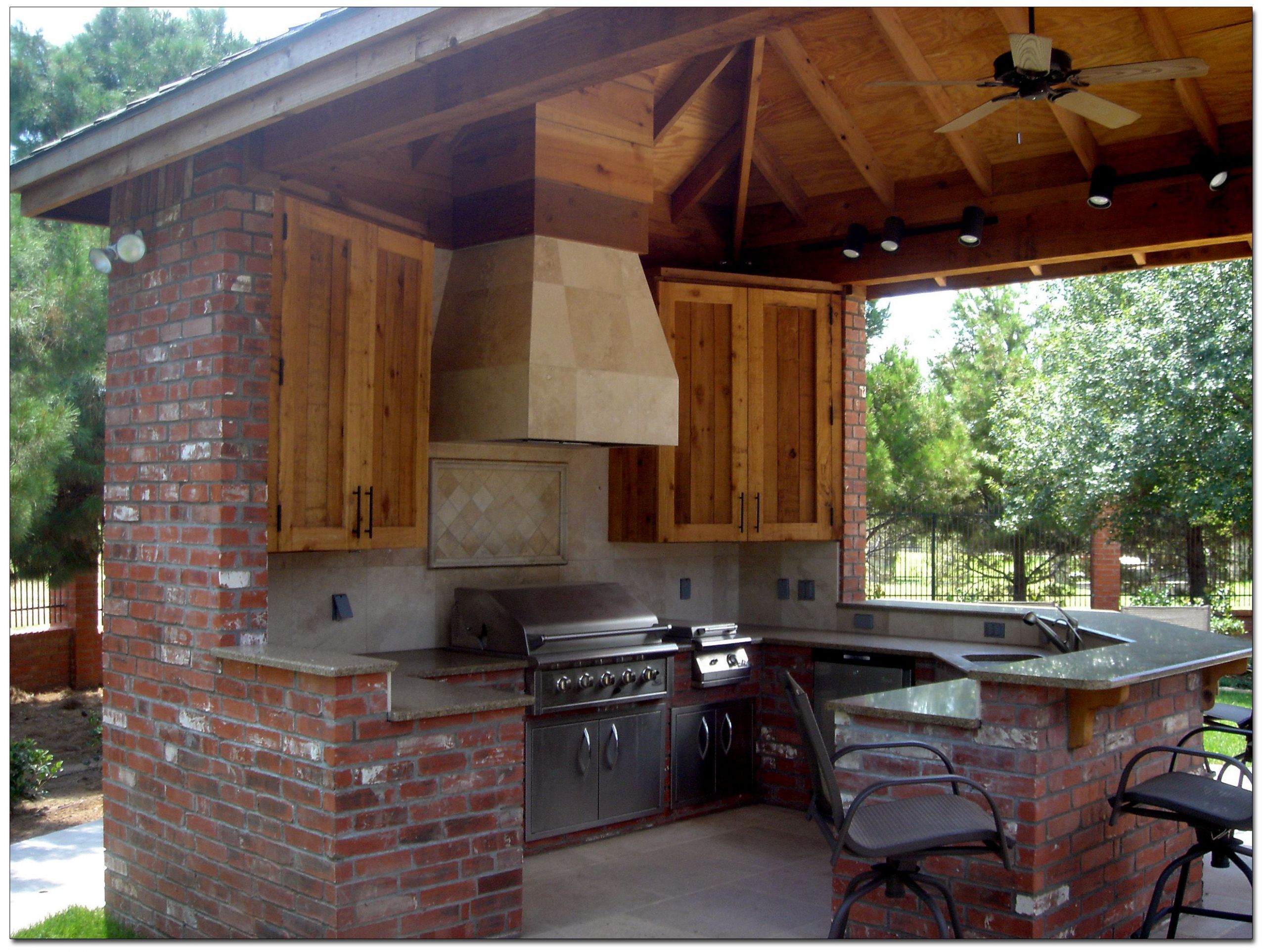 25 Fancy Outdoor Kitchen Cabinet Plans - Home Decoration and ...