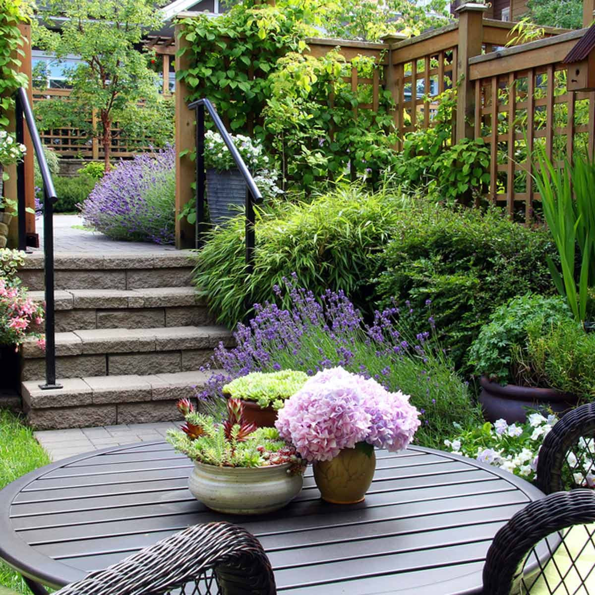 Outdoor Landscape Small Space
 14 Small Yard Landscaping Ideas to Impress