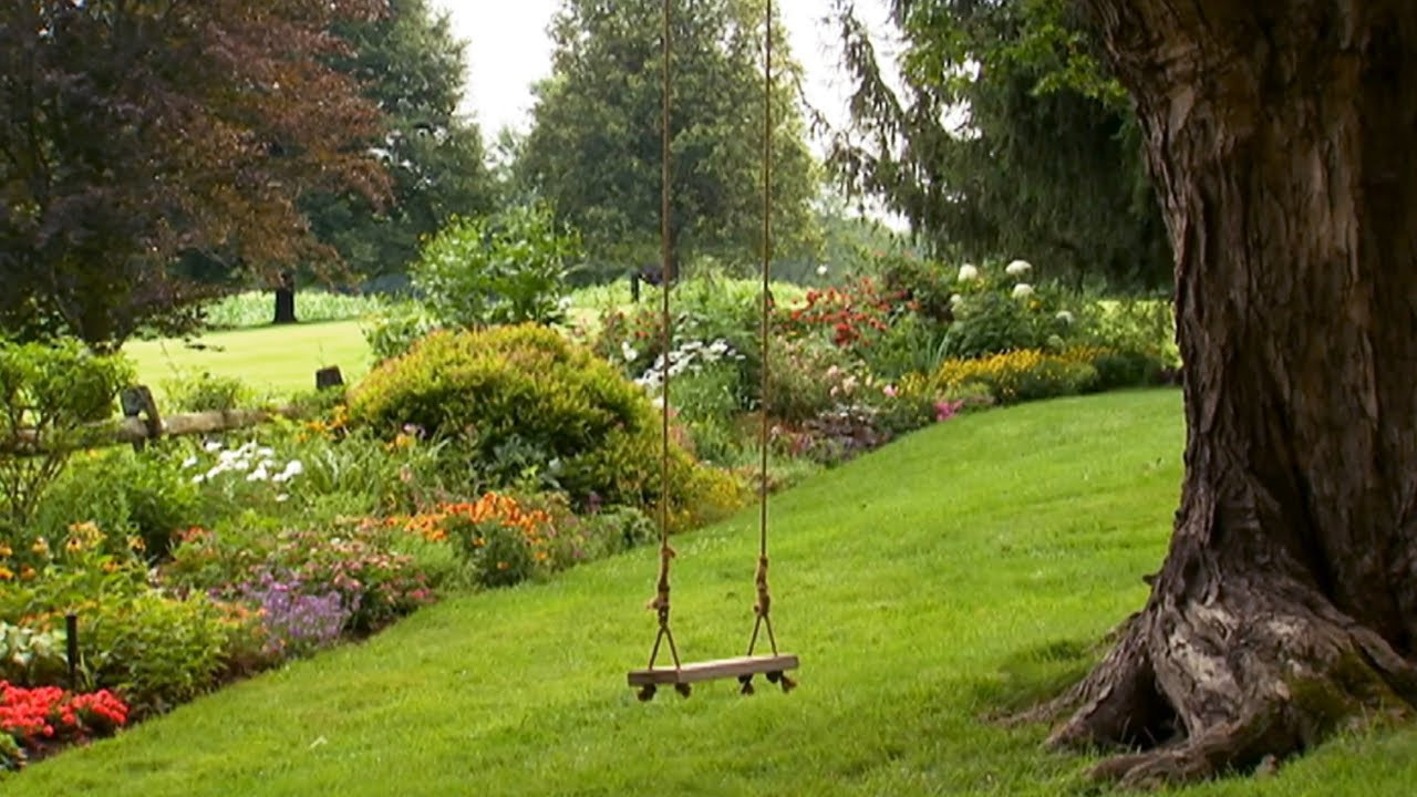 Outdoor Landscape Videos
 English Country Garden Tour