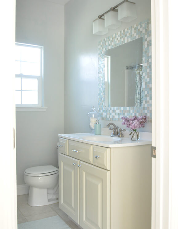 Paint Colors For Small Bathrooms
 Best Colors to Use in a Small Bathroom Home Decorating