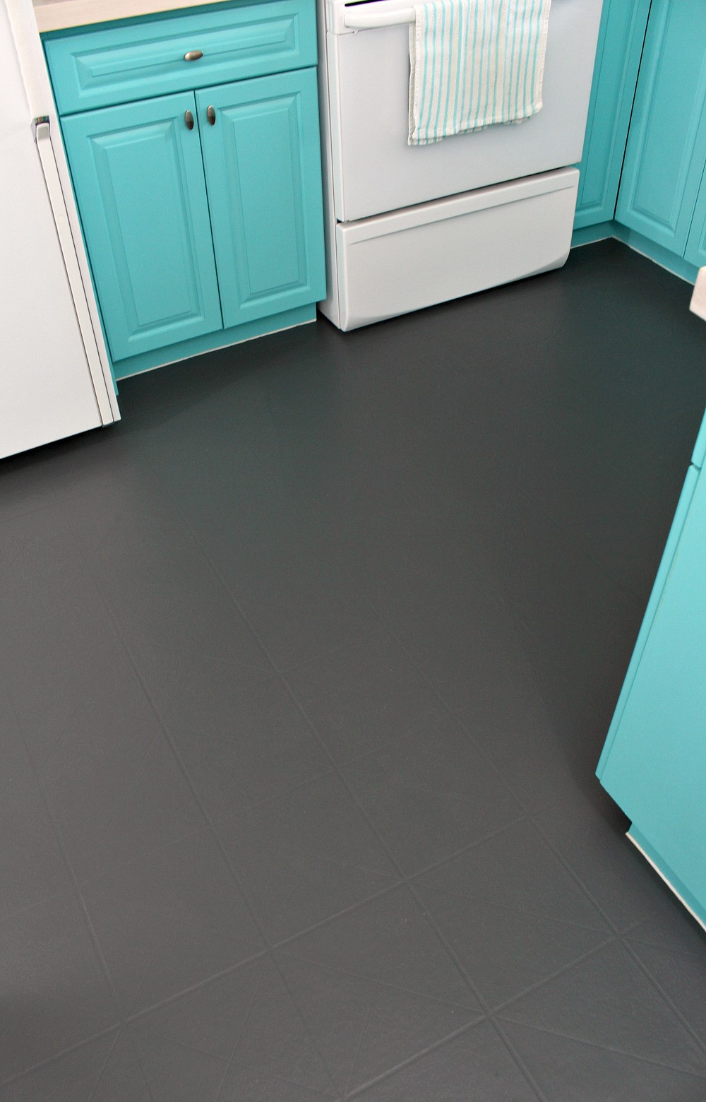 Painted Kitchen Floor Tiles
 How to Paint a Vinyl Floor DIY Painted Floors