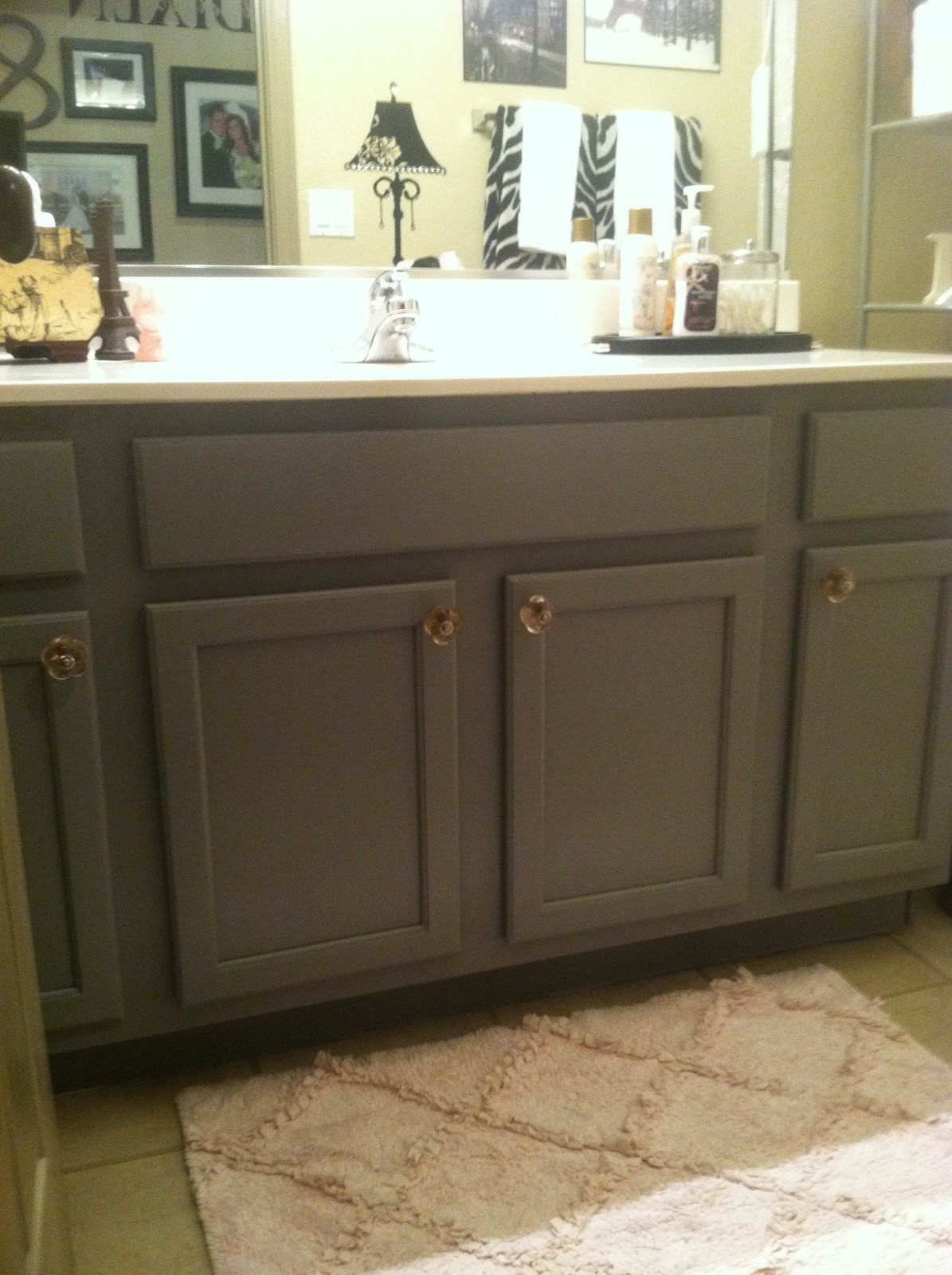 Painting Bathroom Cabinets
 How to do a Cheap and Easy Bathroom Update ANYONE can do