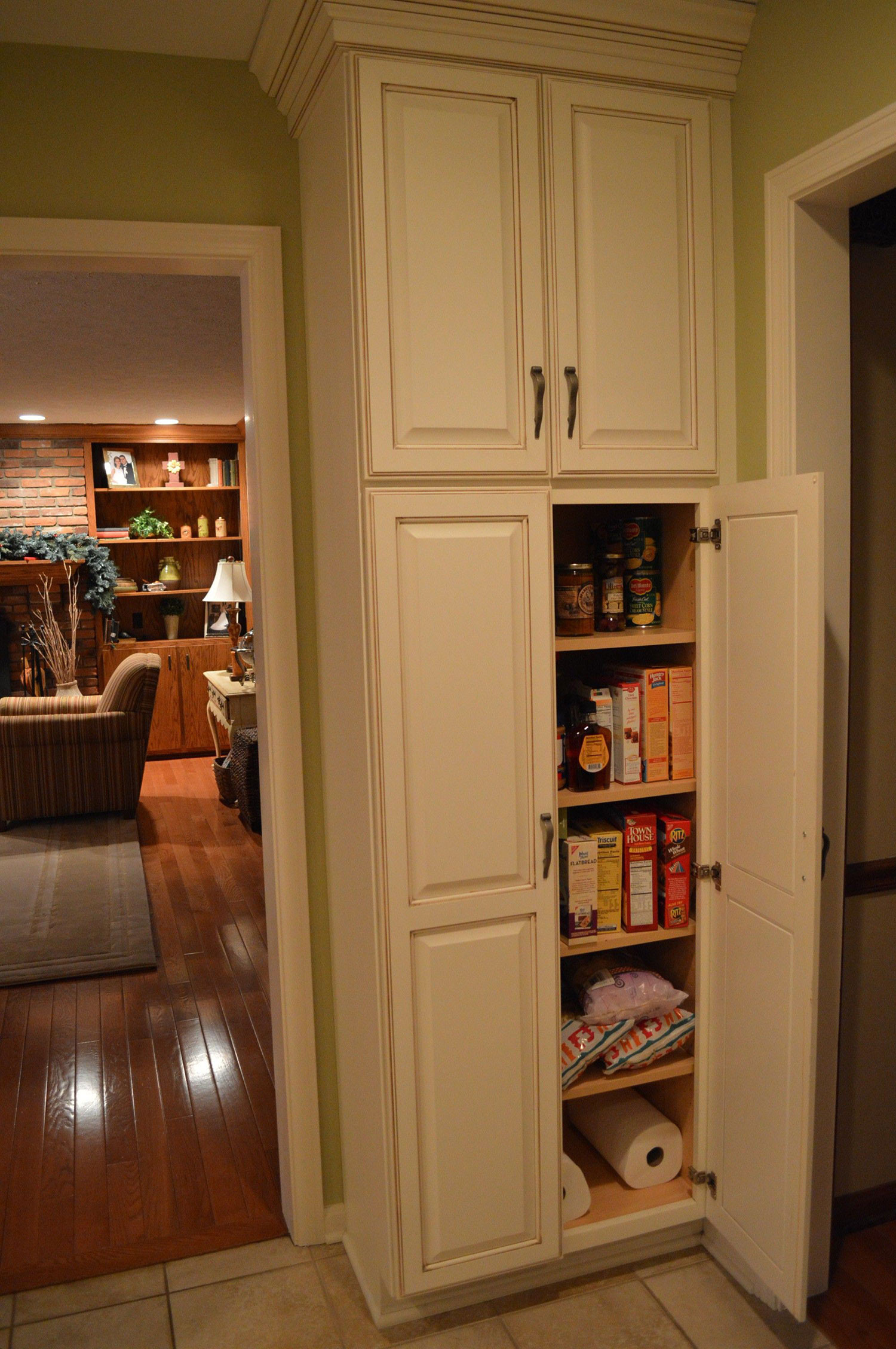 Pantry Cabinets For Kitchen
 Free Standing Kitchen Cabinets – All That You Need To Know