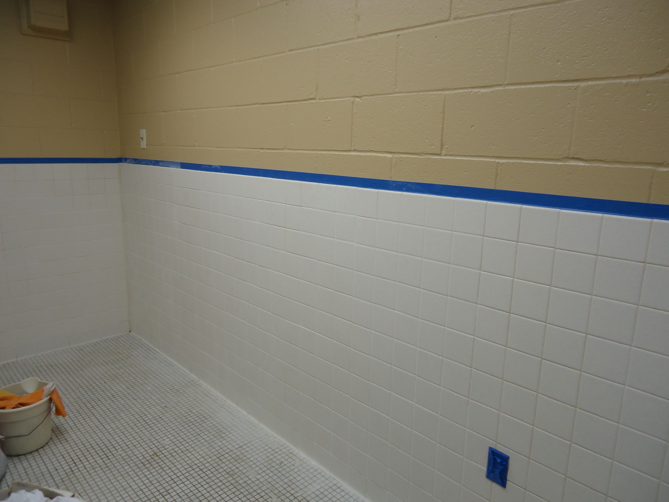 Refinishing Bathroom Tiles
 mercial Bathroom Reglazing