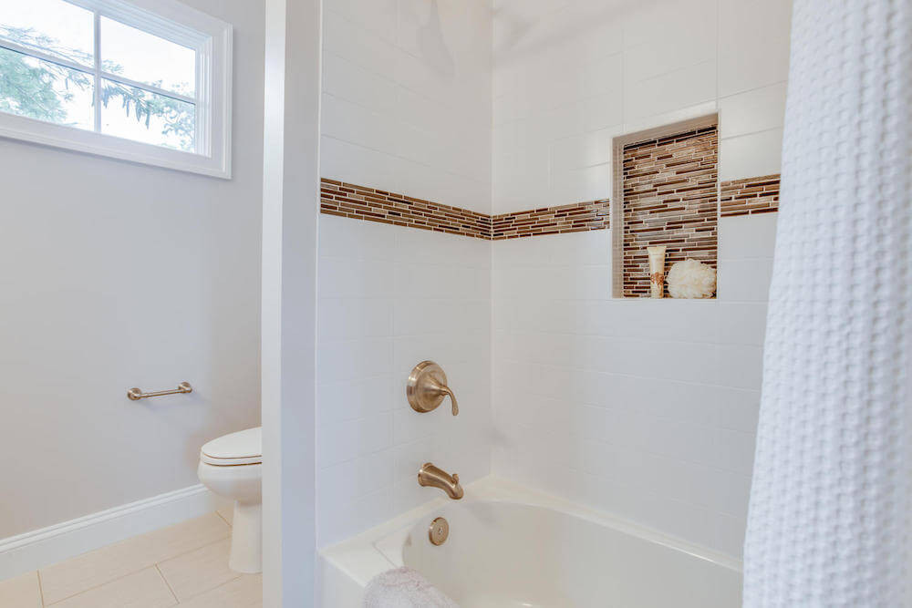 Refinishing Bathroom Tiles
 2020 Reglazing Bathroom Tile Costs
