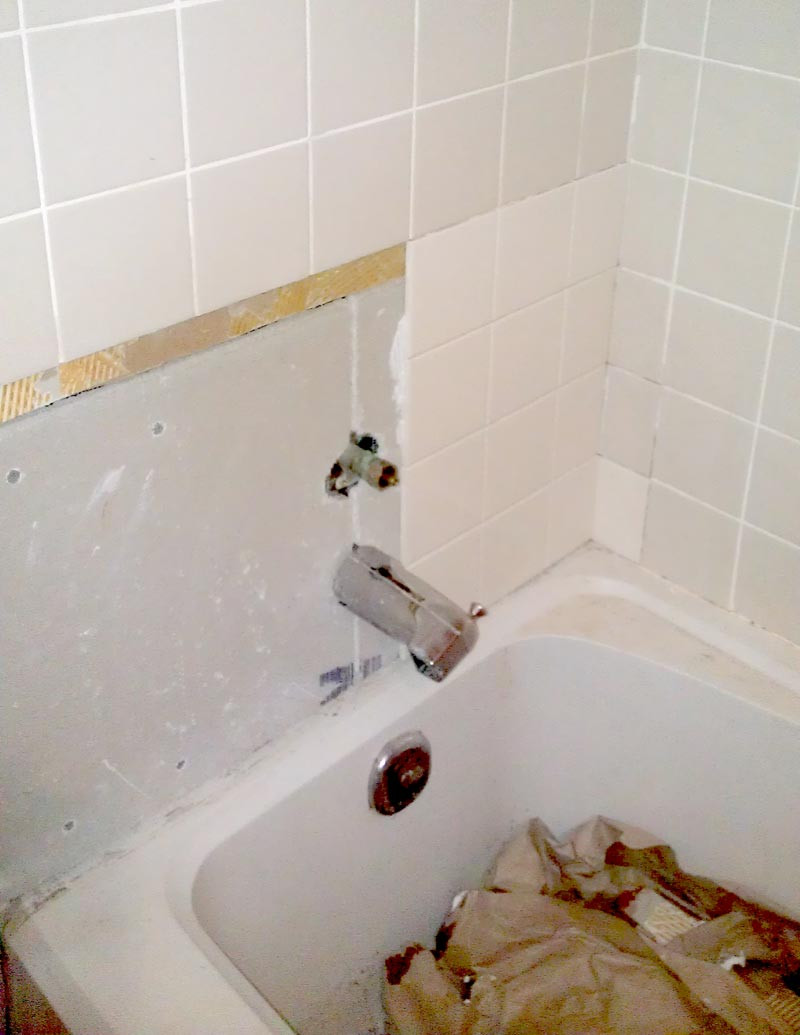 Replacement Bathroom Tiles
 Ceramic Tile Repair Services