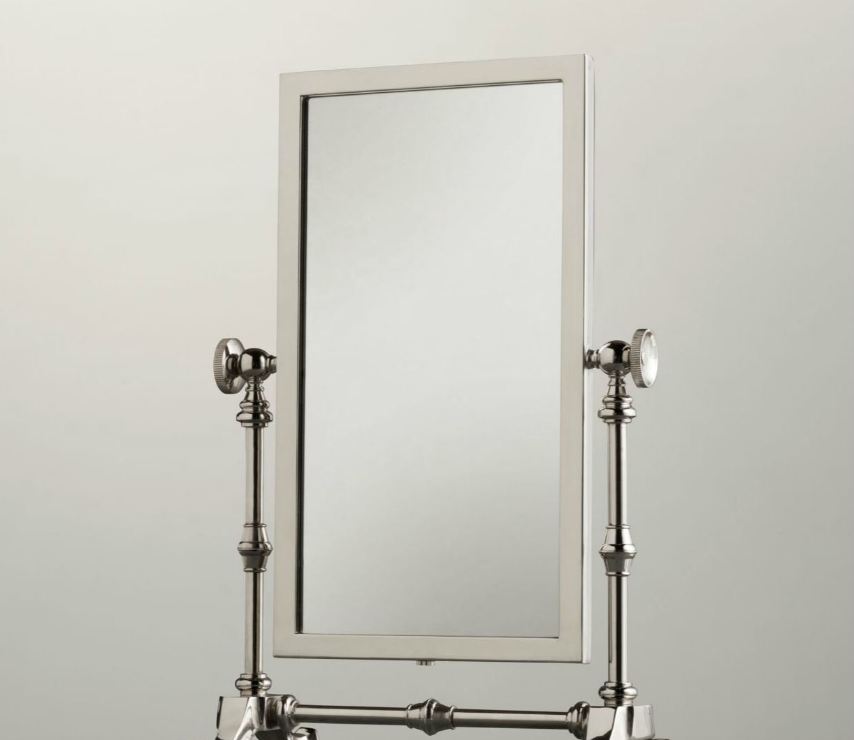 Restoration Hardware Bathroom Mirrors
 20 Stylish Shaving Mirrors