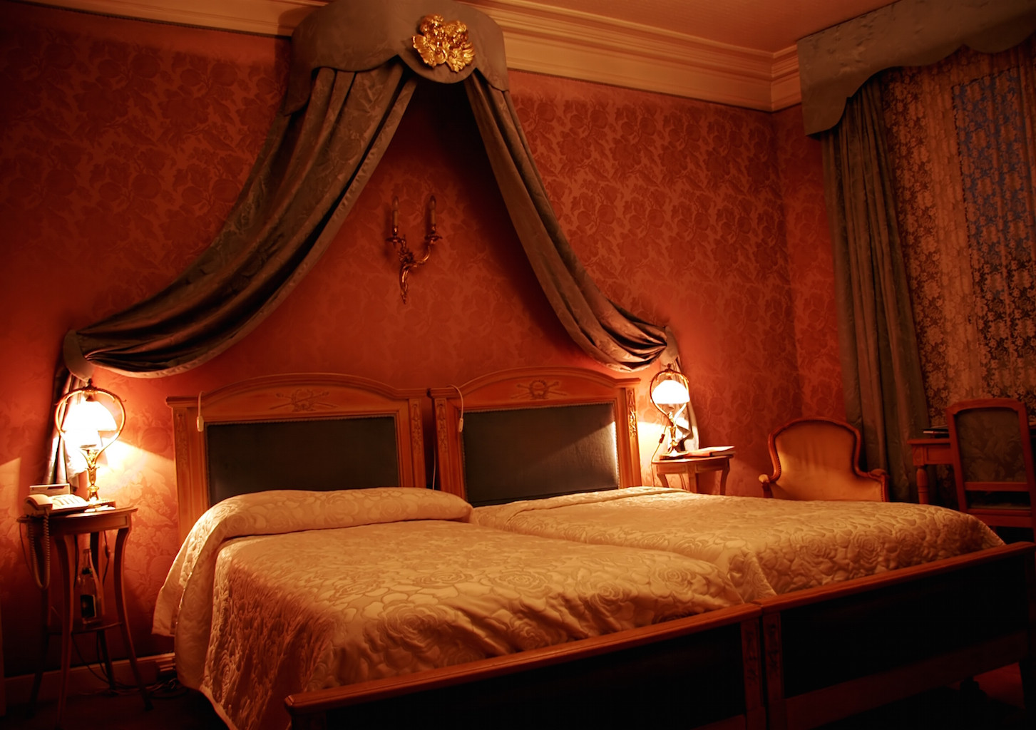 Romantic Master Bedroom
 30 Romantic Master Bedroom Designs