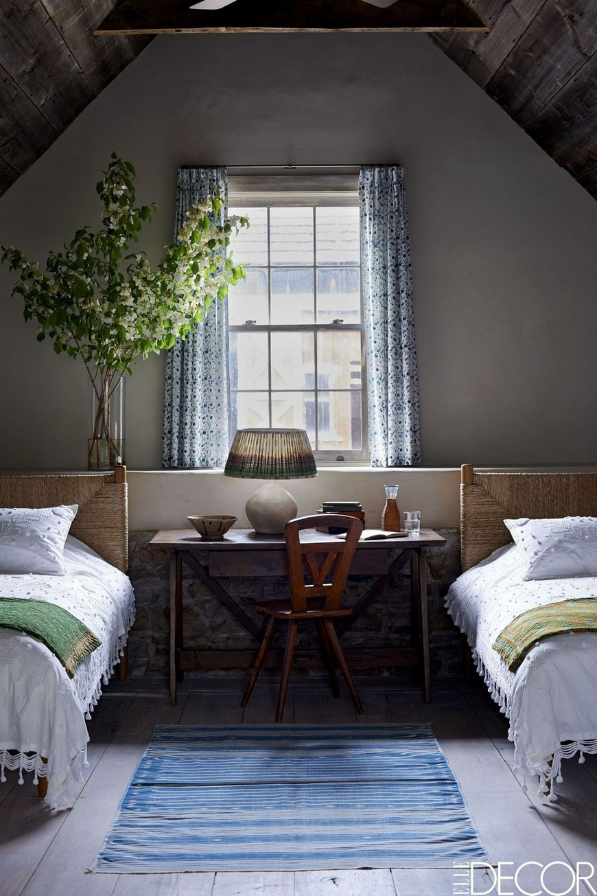 Rustic Chic Bedroom
 7 Intricate Bedroom Ideas that Provide a Rustic and Chic