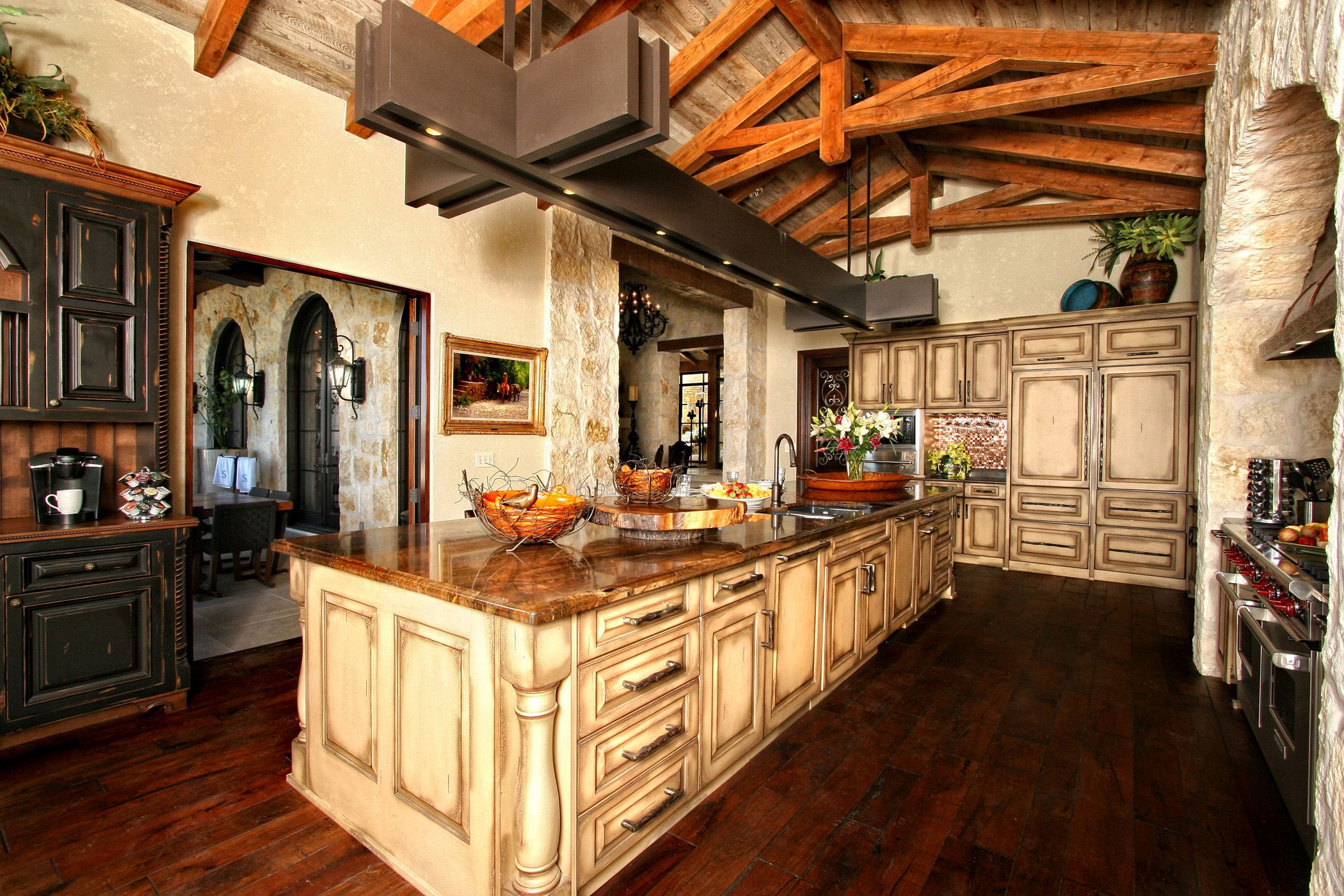 Rustic Kitchen Themes
 Charming Rustic Kitchen Ideas and Inspirations Traba Homes