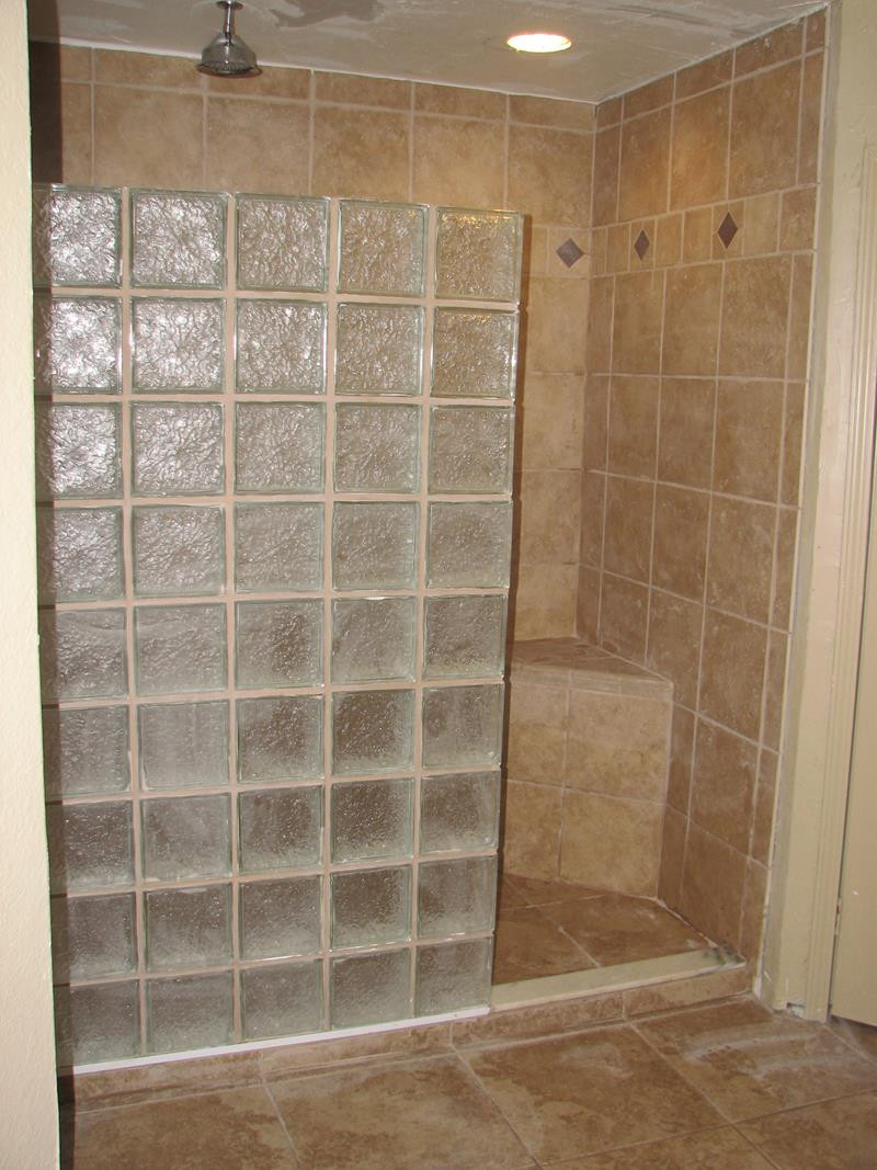 Small Bathroom Shower Ideas
 21 Simply Amazing Small Bathroom Designs