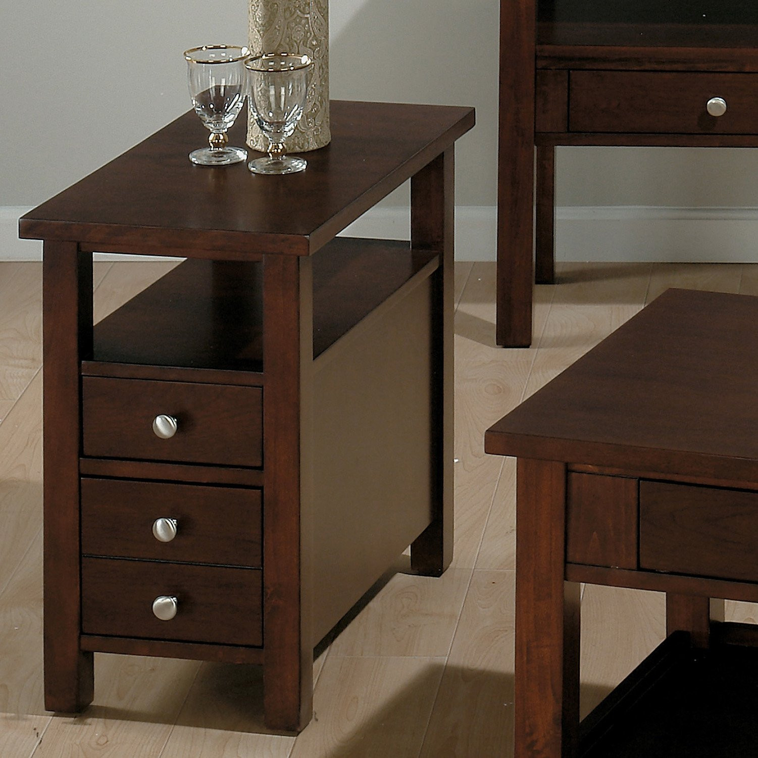 Small Bedroom End Tables
 Perfect Small End Table With Drawer – HomesFeed