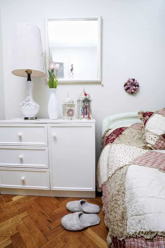 Small Bedroom Furniture Placement
 How to Arrange Bedroom Furniture
