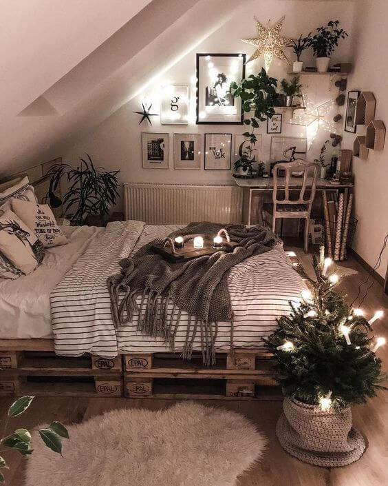Small Bedroom Plants
 25 Small Bedroom Ideas That Are Look Stylishly & Space Saving