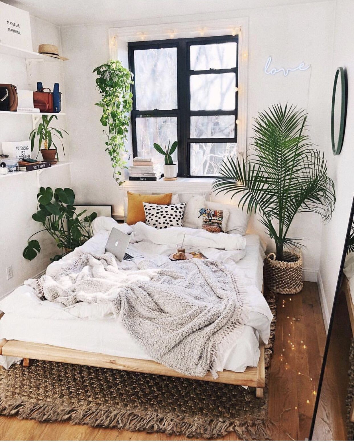 Small Bedroom Plants
 Minimalist Bedroom With Plants Dream Bedroom In 2019