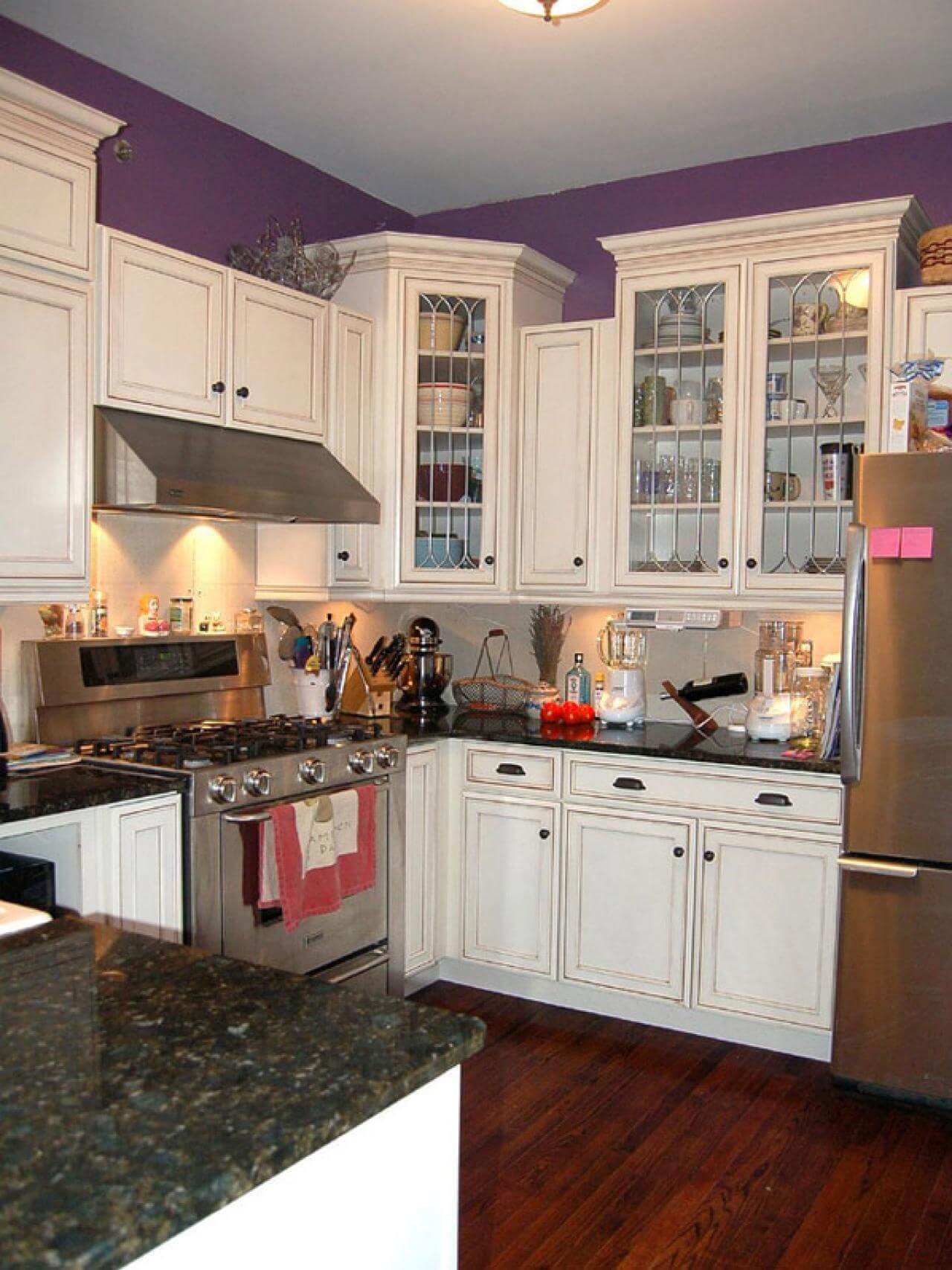 Small Kitchen Colors
 20 Best Colors For Small Kitchen Design AllstateLogHomes