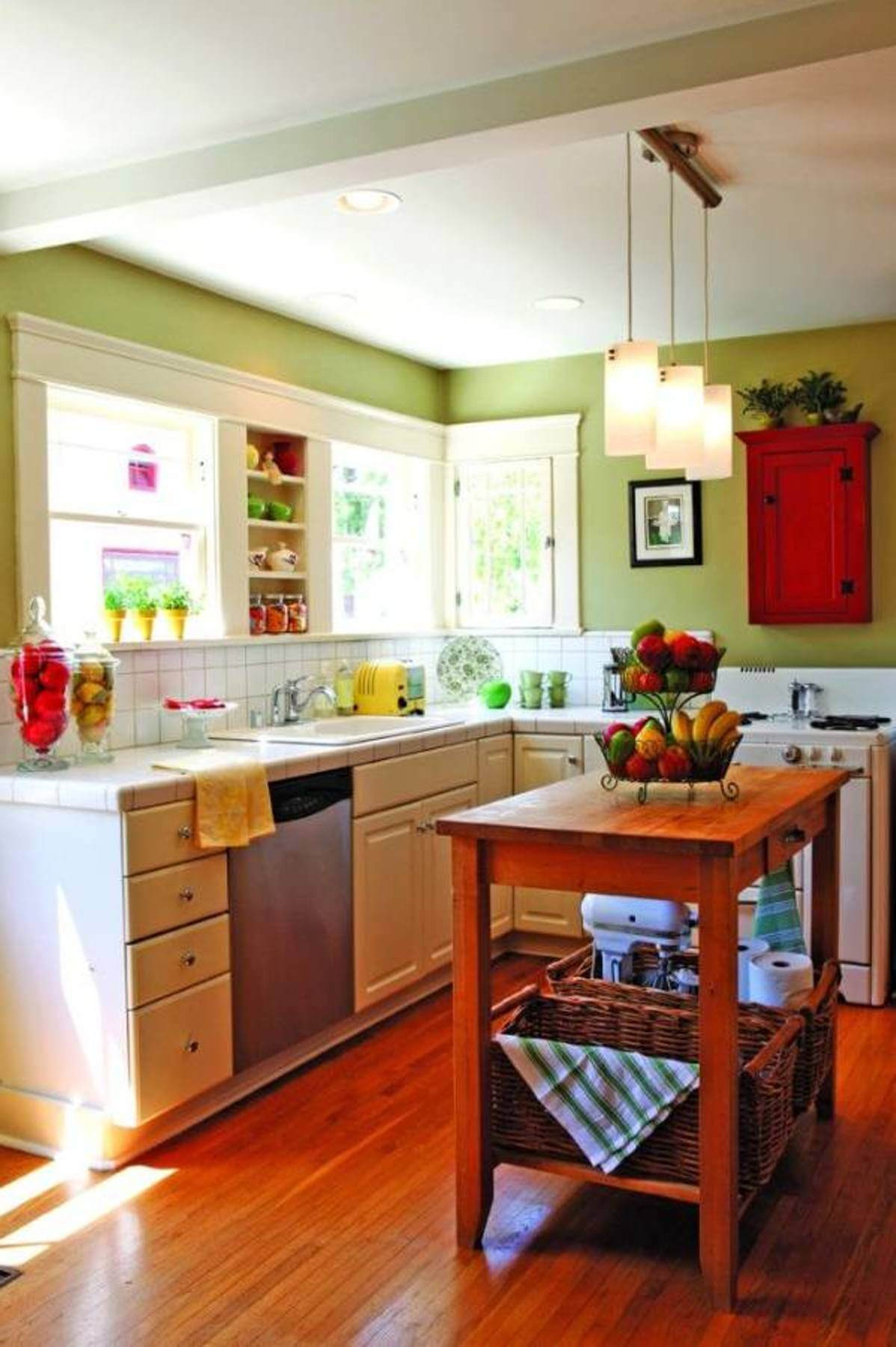 Small Kitchen Colors
 20 Best Colors For Small Kitchen Design AllstateLogHomes