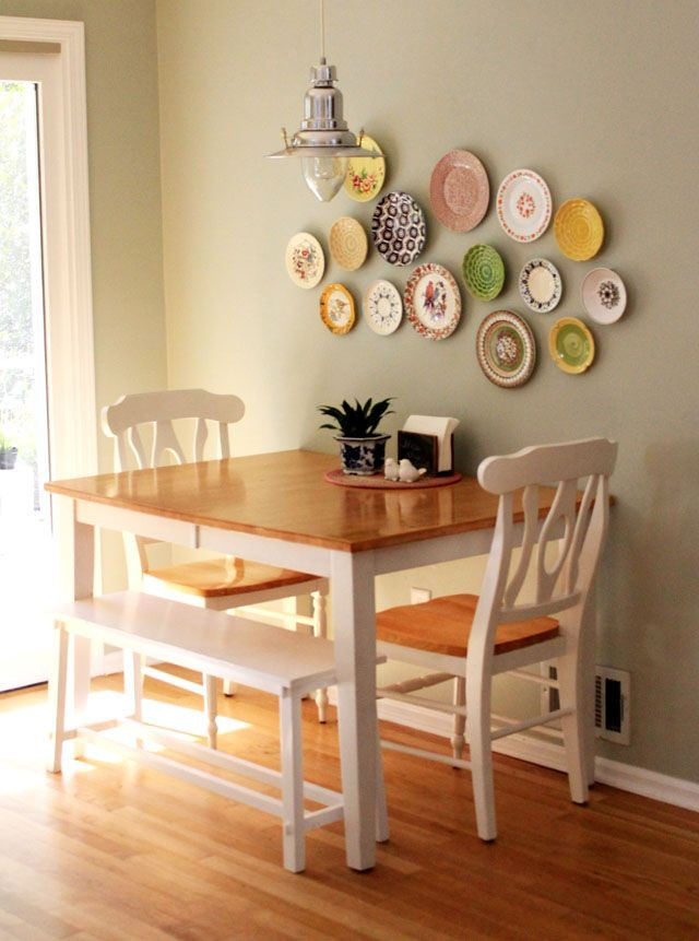 Small Kitchen Table Ideas
 20 Inspiring Dining Room Tables For Small Spaces