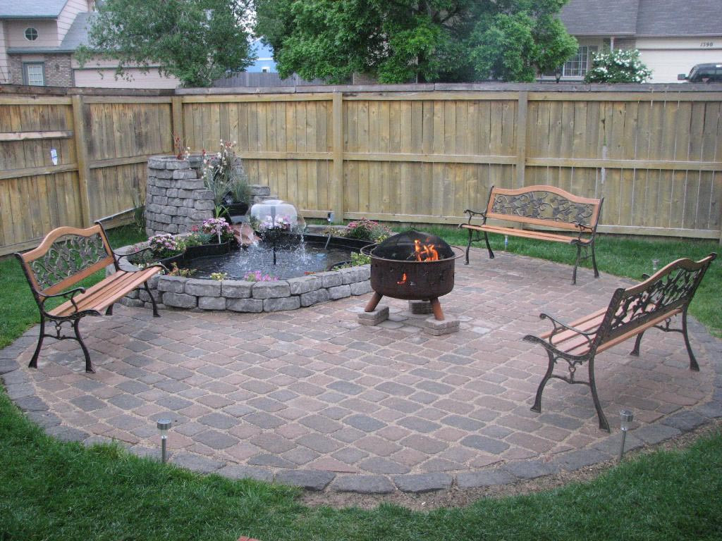 Small Patio With Fire Pit
 Everyone Needs a Small Fire Pit