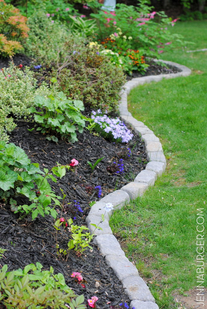 Stone Landscape Edging
 Garden Edging – How To Do It Like A Pro