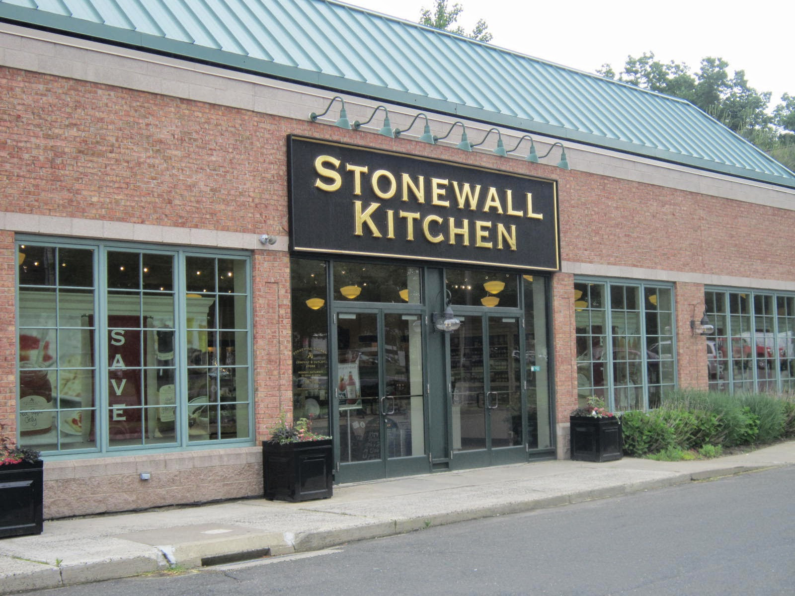 Stonewall Kitchen Outlet
 Design Megillah Store Crush Stonewall Kitchen