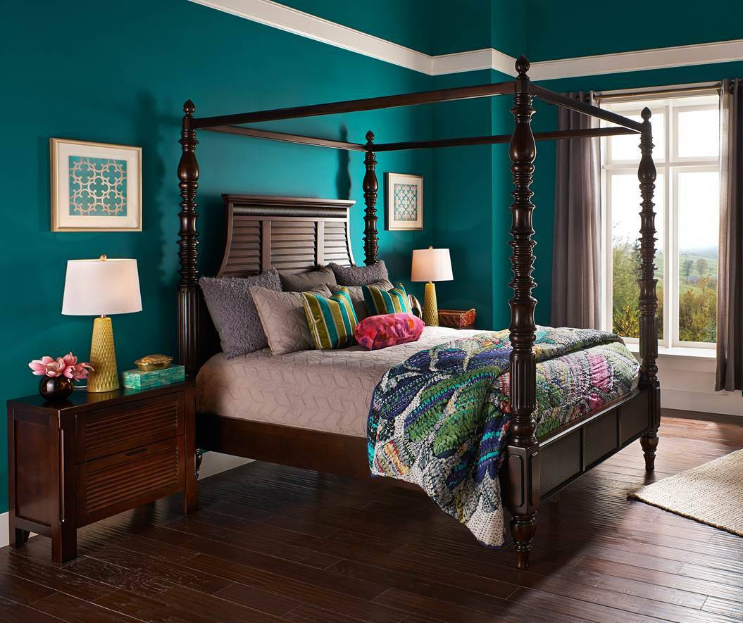 Teal Color Bedroom
 A richly painted teal bedroom is full of