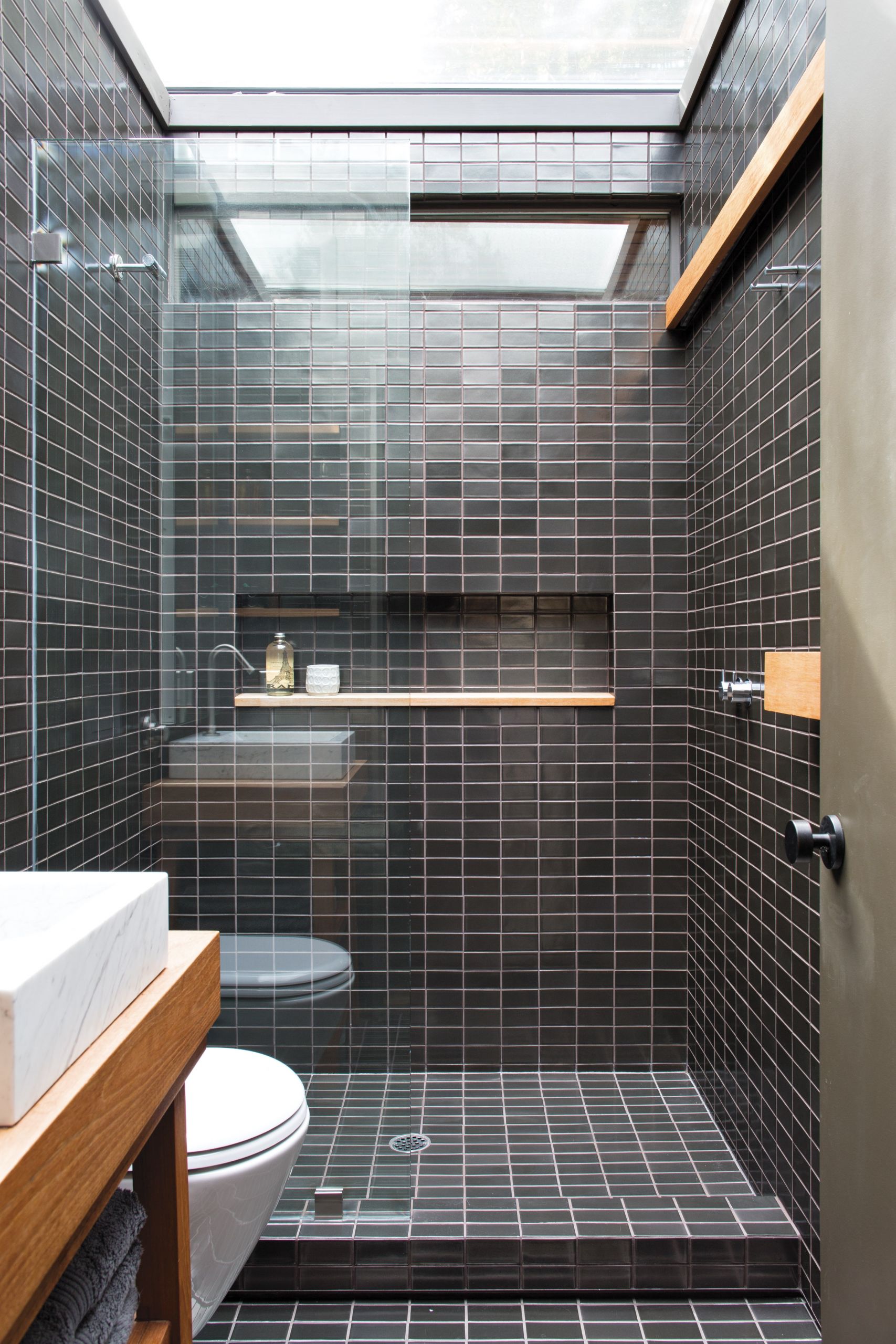 Tile Bathroom Ideas Photos
 How to Create the Bathroom Tile Design of Your Dreams